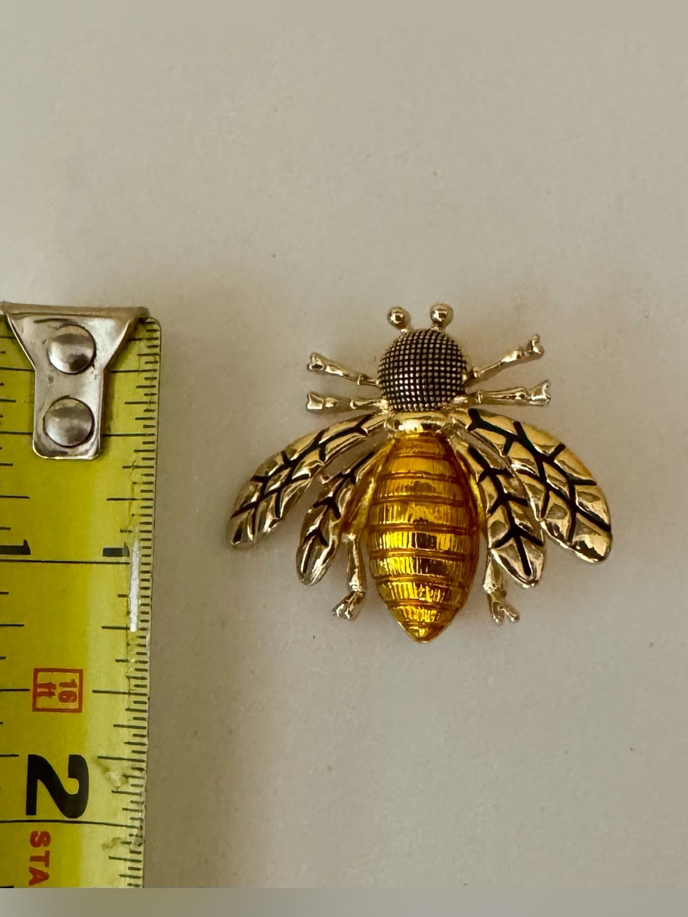Gold Tone Amber Enamel Bee Statement Brooch - Picture 3 of 4